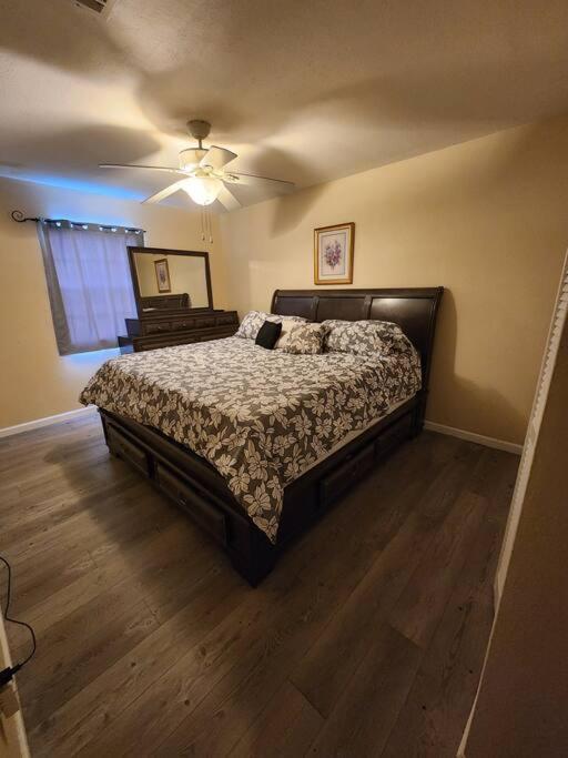 Holiday home Orleans House With Pool & Parking, Peaceful Block